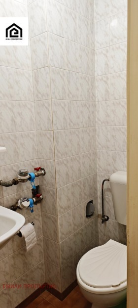 2 camere da letto Oborishte, Sofia 11