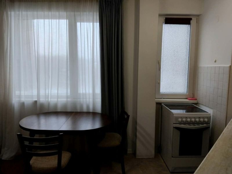 Дава под наем 1-СТАЕН, гр. София, Гоце Делчев, снимка 2 - Апартаменти - 53033554