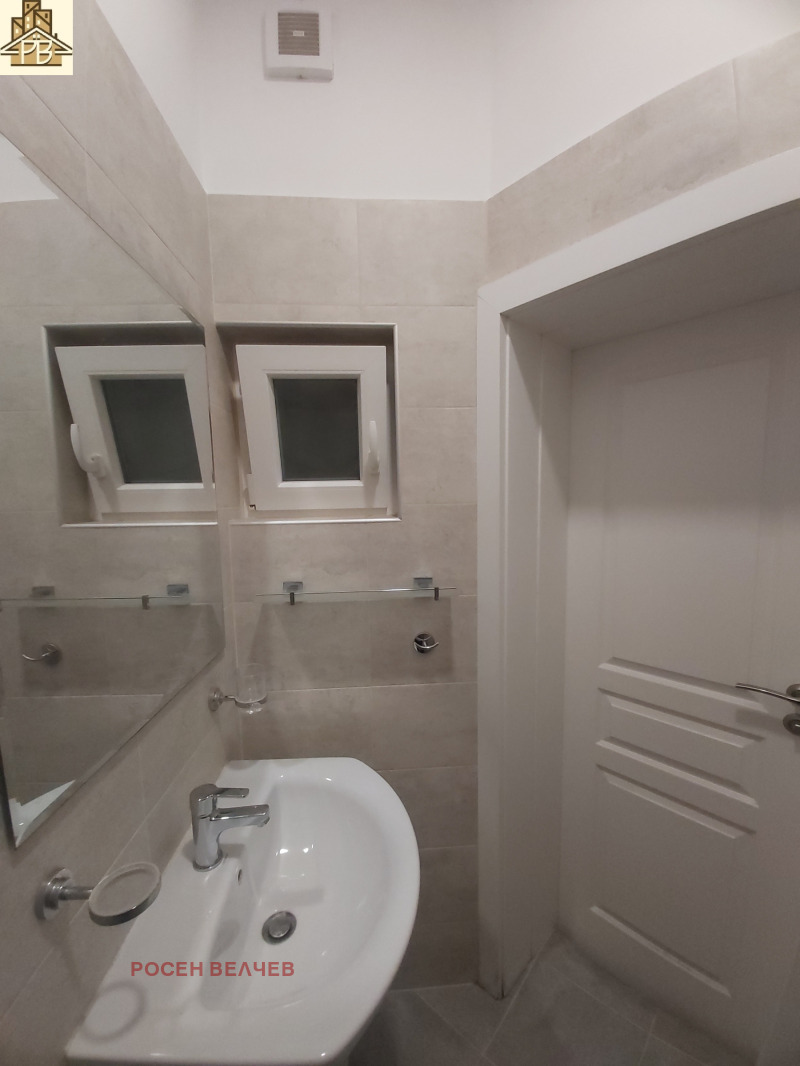 Дава под наем 3-СТАЕН, гр. София, Център, снимка 8 - Апартаменти - 52908695