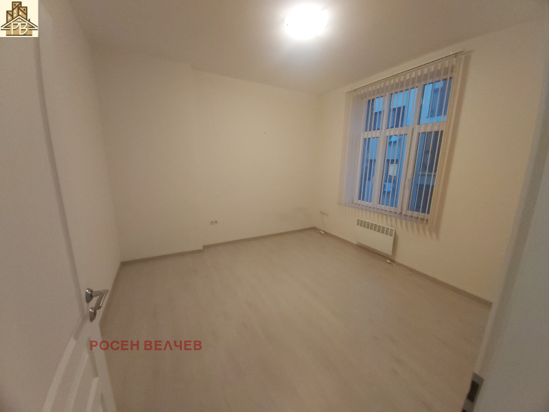 Дава под наем 3-СТАЕН, гр. София, Център, снимка 11 - Апартаменти - 52908695