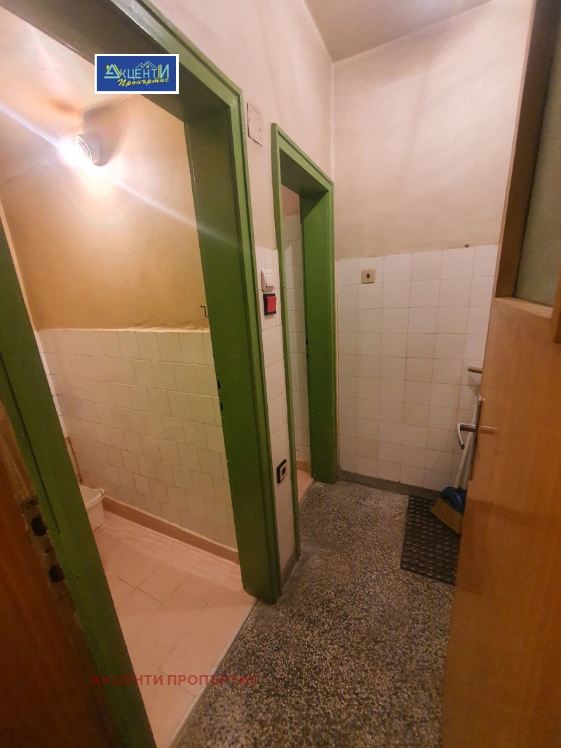 Дава под наем  4-стаен град Велико Търново , Център , 106 кв.м | 47960747 - изображение [12]