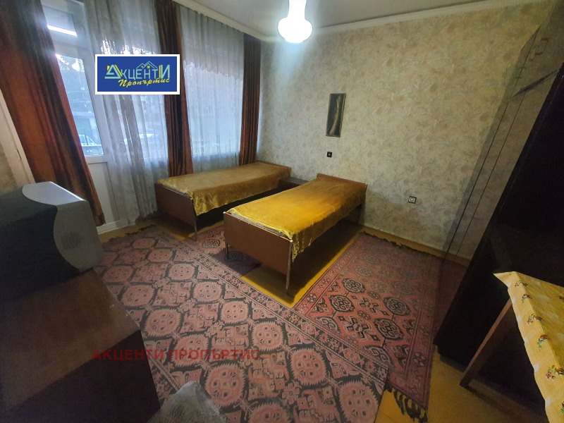 Дава под наем  4-стаен град Велико Търново , Център , 106 кв.м | 47960747 - изображение [9]