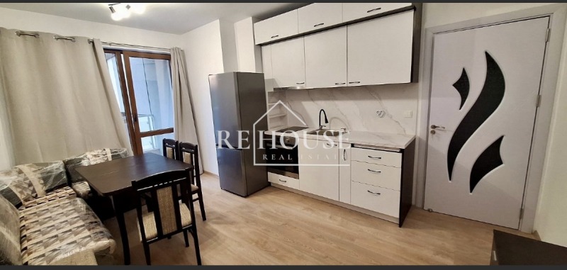 В аренду  2 спальни Варна , Младост 2 , 90 кв.м | 27938473