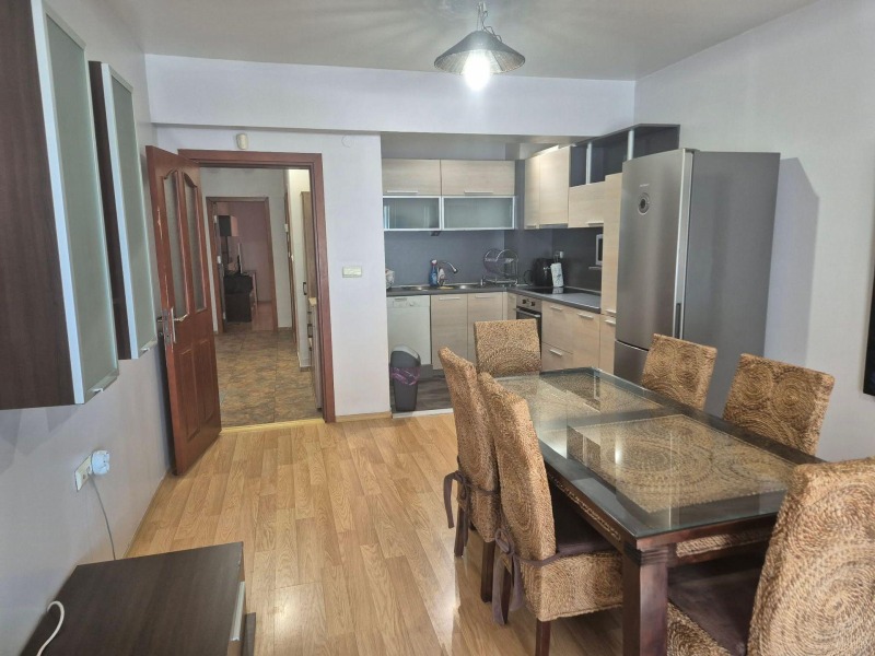 Дава под наем 3-СТАЕН, гр. Варна, Базар Левски