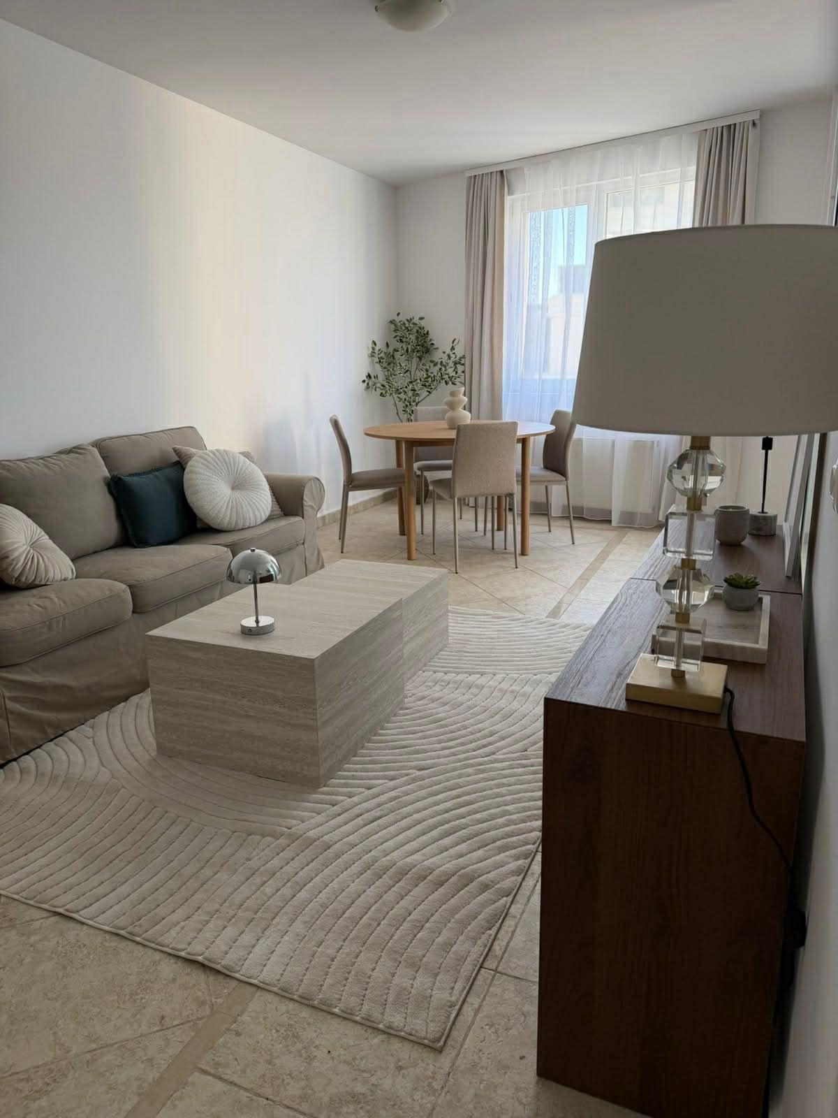 Дава под наем 2-СТАЕН, гр. София, Гоце Делчев, снимка 2 - Апартаменти - 53868638