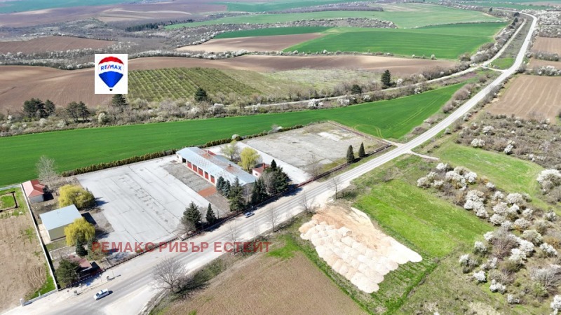 Дава под Наем ПРОМ. ПОМЕЩЕНИЕ в област Русе, гр. Ветово - 1384 кв.м / 10 000 € » 19 558.30 лв., РЕМАКС РИВЪР ЕСТЕЙТ