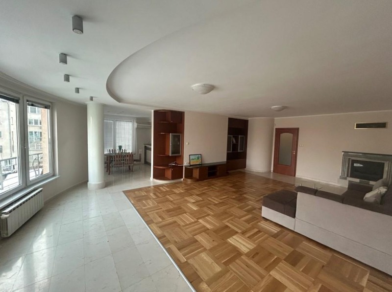 De inchiriat  2 dormitoare Sofia , Hladilnica , 130 mp | 14368382 - imagine [2]