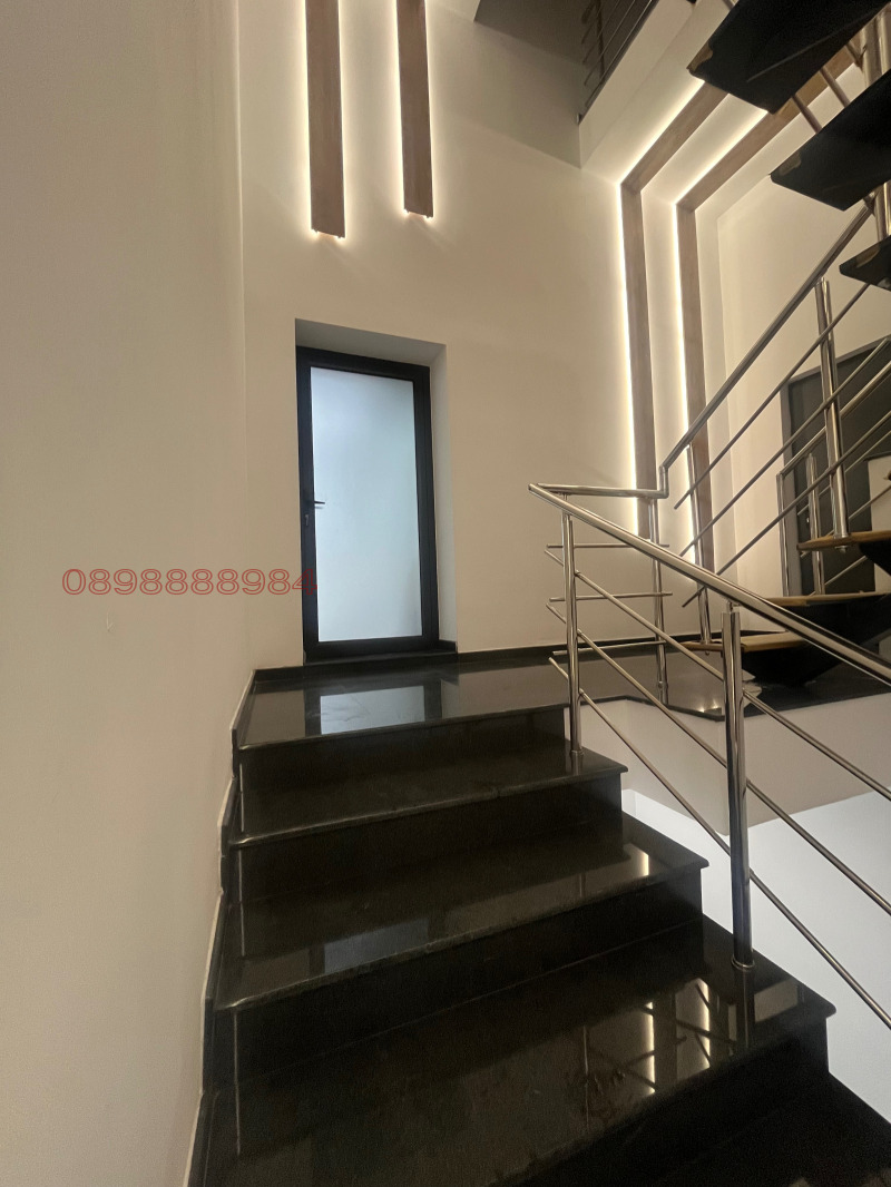 Дава под наем ОФИС, гр. Благоевград, Идеален център, снимка 4 - Офиси - 52785797