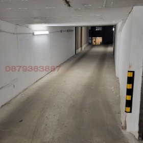 Autotalli Strelbište, Sofia 4