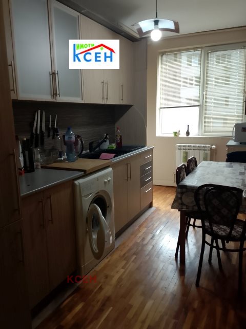 Издаје се  2 спаваће собе Тарговиште , Центар , 74 м2 | 65141768 - слика [4]