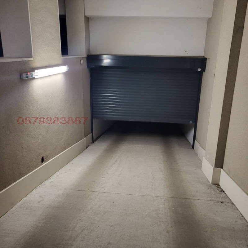 Vuokrattavana  Autotalli Sofia , Strelbište , 30 neliömetriä | 40033323 - kuva [2]
