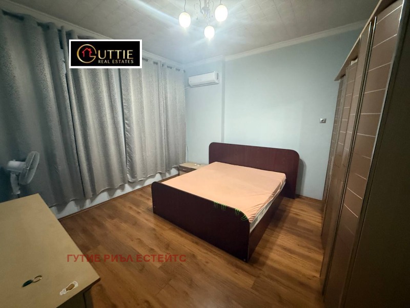 Дава под наем 3-СТАЕН, гр. София, Център, снимка 4 - Апартаменти - 53591194