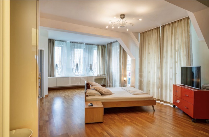 Do wynajęcia  3+ sypialni Sofia , Lozenec , 333 mkw | 82741728 - obraz [5]