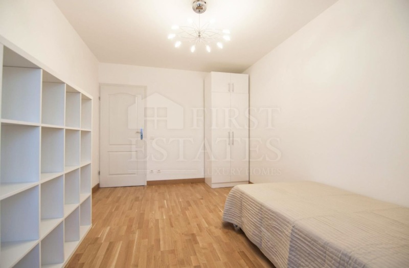 Do wynajęcia  3+ sypialni Sofia , Lozenec , 333 mkw | 82741728 - obraz [7]