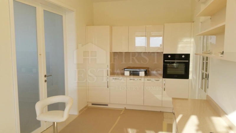 For Rent  3+ bedroom Sofia , Lozenets , 333 sq.m | 82741728 - image [4]