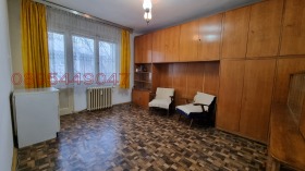 Едностайни апартаменти под наем в град София, Център — страница 2 - изображение 9 