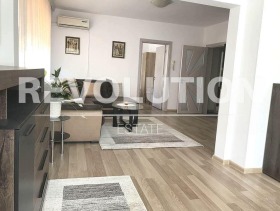 2 sypialnie Centar, Warna