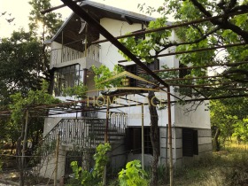 Haus m-t Sotira, Warna 8