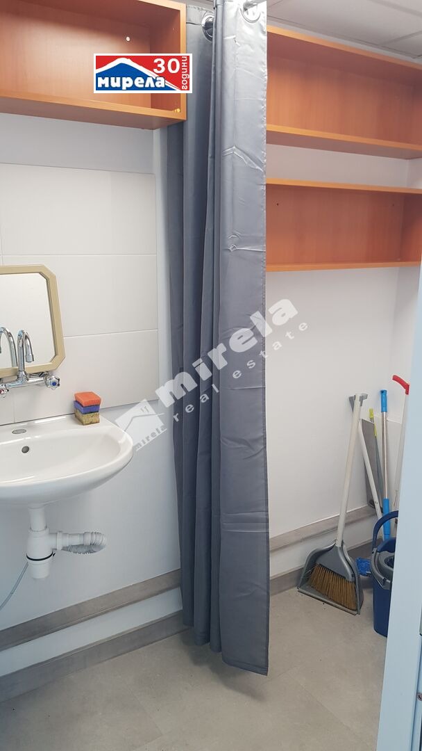 Дава под наем ОФИС, гр. Велико Търново, Център, снимка 4 - Офиси - 52302434