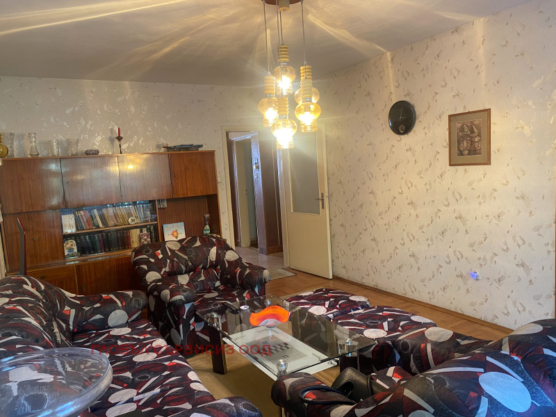 K pronájmu  2 ložnice Sofia , Reduta , 80 m2 | 27181706 - obraz [14]