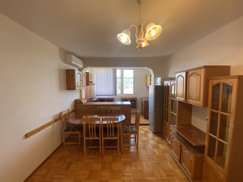 В аренду  2 спальни область Пловдив , Карлово , 70 кв.м | 81381222 - изображение [2]