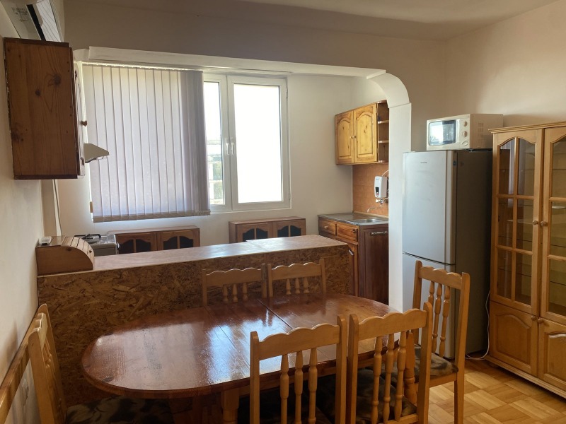 В аренду  2 спальни область Пловдив , Карлово , 70 кв.м | 81381222 - изображение [4]