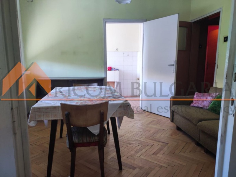 Vuokrattavana  2 makuuhuonetta Varna , Okražna bolnitsa-Generali , 110 neliömetriä | 38176425 - kuva [8]