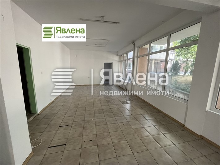 Дава под нем  Магазин, град София, Банишора • 1 380 EUR • ID 21933882 — holmes.bg - [1] 