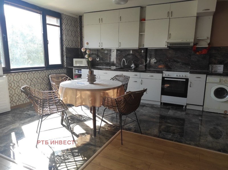 Дава под наем 3-СТАЕН, гр. София, Център