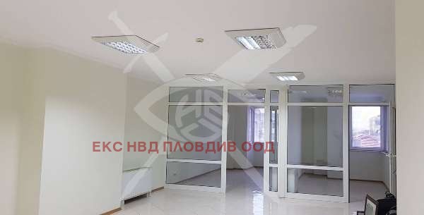 Дава под наем ОФИС, гр. Пловдив, Център, снимка 2 - Офиси - 54297168