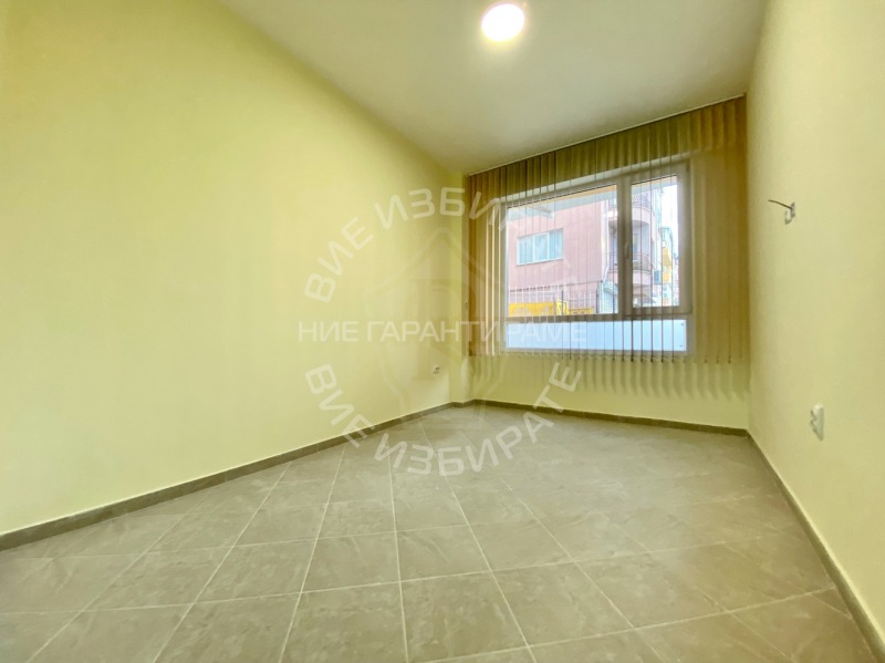 Do wynajęcia  Sklep Warna , Kolchozen pazar , 37 mkw | 75811913 - obraz [3]