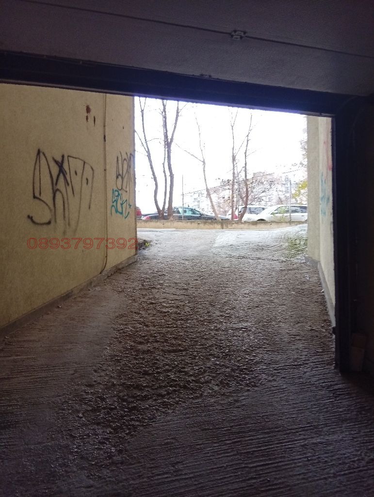 Дава под наем ГАРАЖ, ПАРКОМЯСТО, гр. Варна, Левски 1, снимка 5 - Гаражи и паркоместа - 52885627