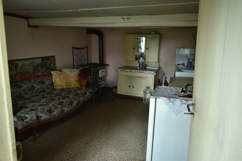 Дава под наем МЯСТО, с. Драганово, област Велико Търново, снимка 14 - Парцели - 52784064