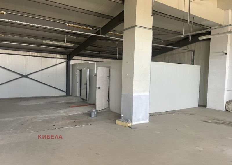 Под наем СКЛАД, град Плевен, Индустриална зона • 1500 лв. / 766.94 € • 24993980 1