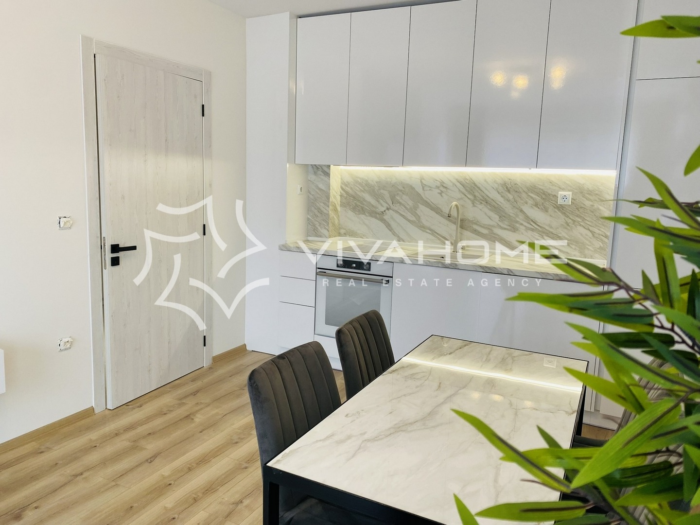 Дава под наем 2-СТАЕН, гр. Варна, м-т Пчелина, снимка 4 - Апартаменти - 55308317