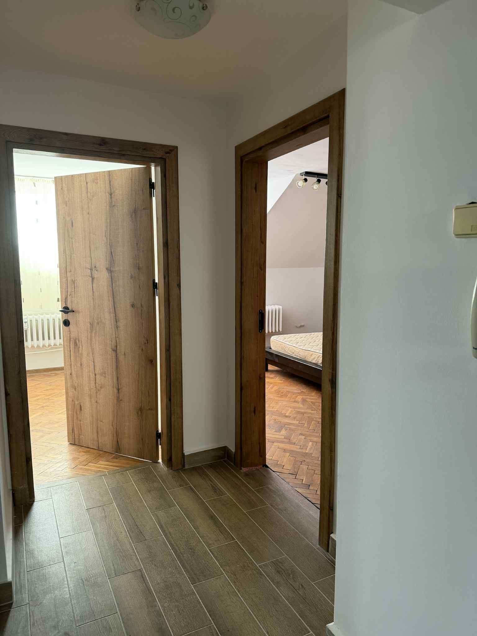 Дава под наем 3-СТАЕН, гр. София, Център, снимка 6 - Апартаменти - 53382755