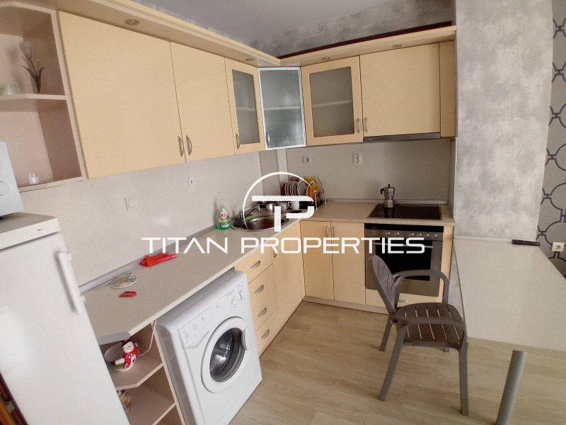 Дава под нем  2-стаен, град Пловдив, Кършияка •  400 EUR • ID 82371904 — holmes.bg - [1] 
