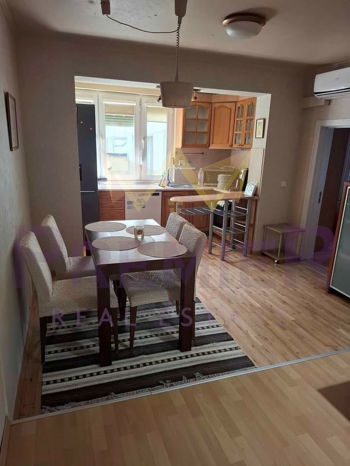 K pronájmu  2 ložnice Varna , Ljatno kino Trakija , 74 m2 | 89048941