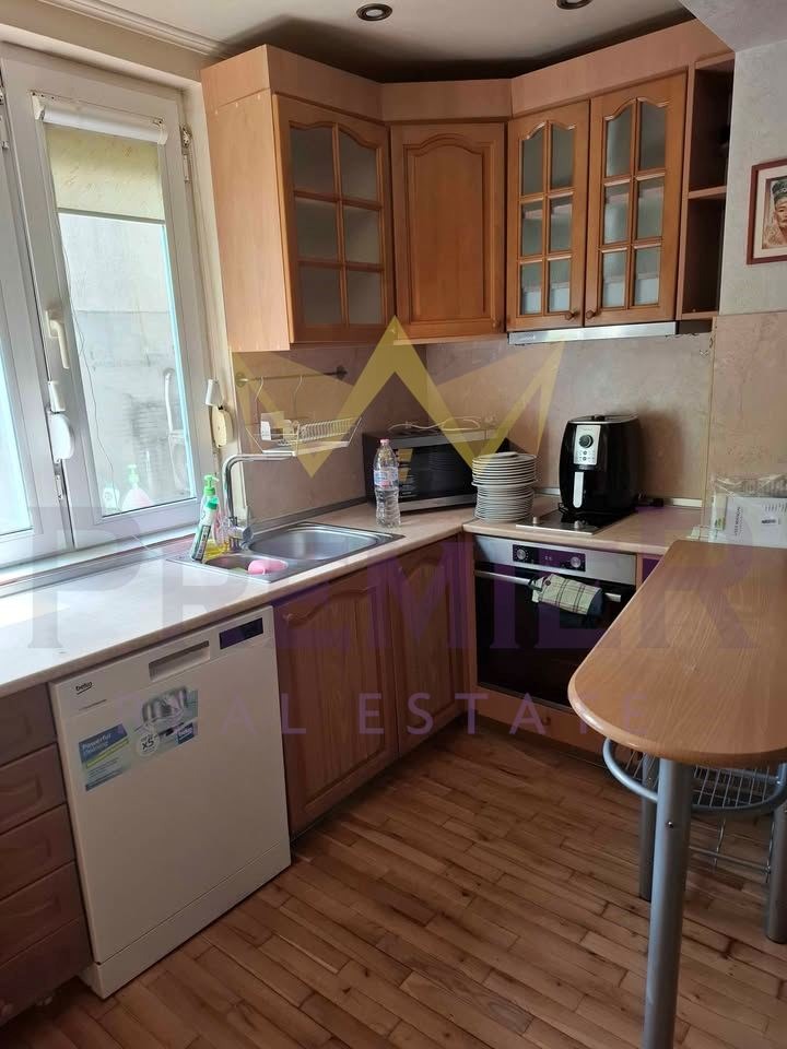 K pronájmu  2 ložnice Varna , Ljatno kino Trakija , 74 m2 | 89048941 - obraz [2]