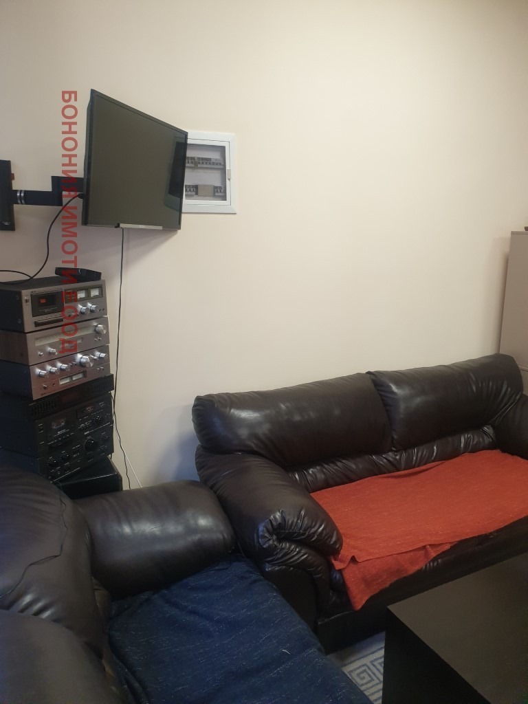 Издаје се  Поткровље Софија , Центар , 40 м2 | 34592268 - слика [5]
