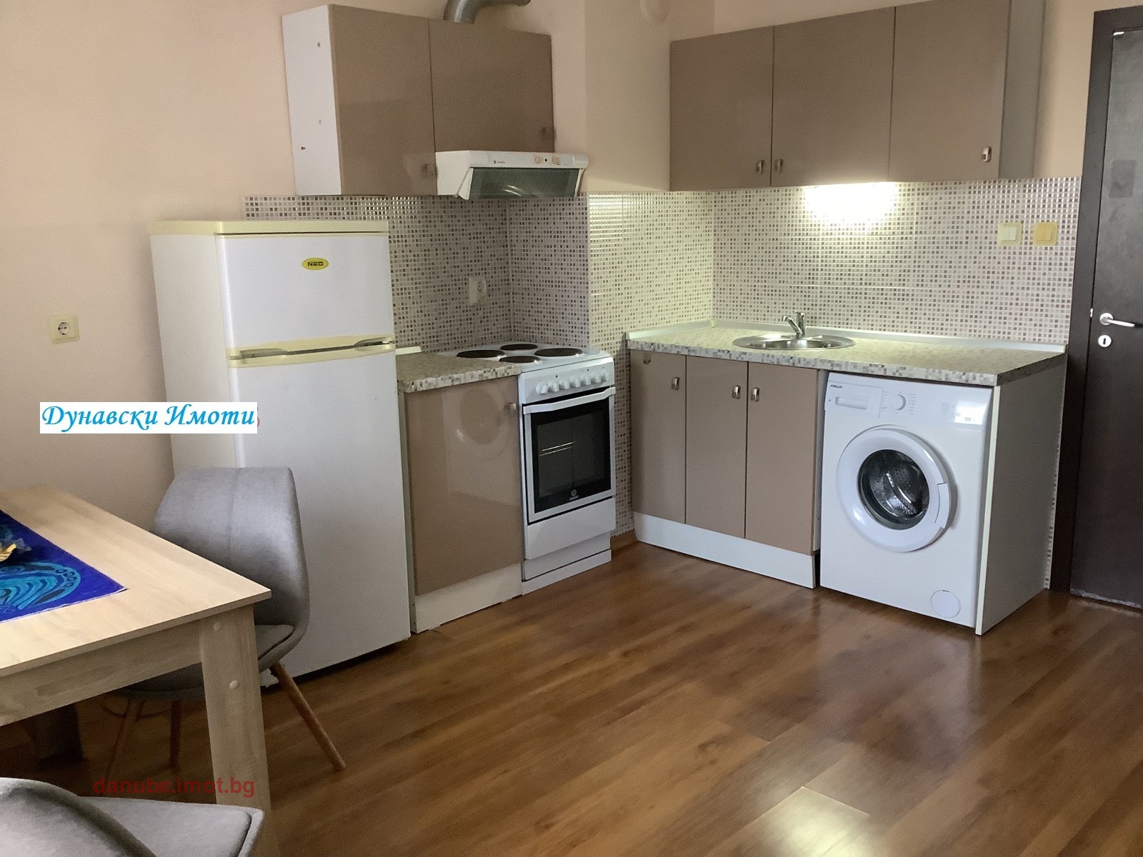 Дава под наем 2-СТАЕН, гр. Русе, Център, снимка 4 - Апартаменти - 54228787