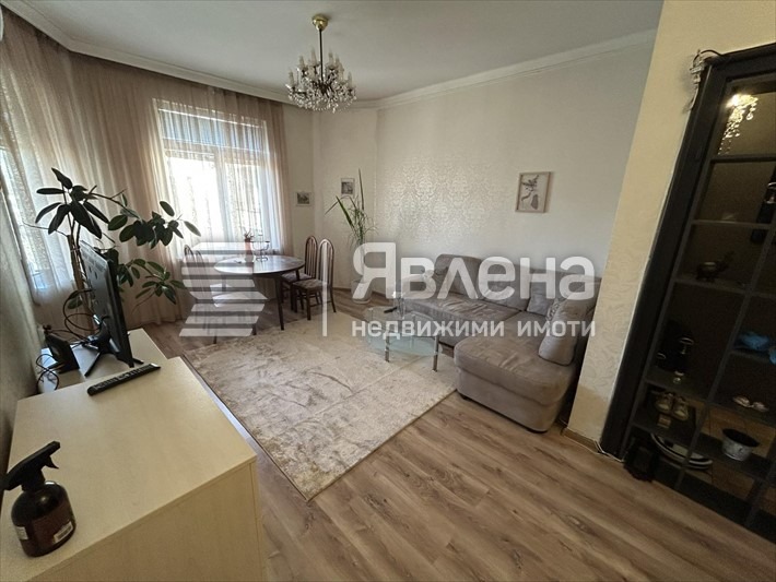 Дава под наем 3-СТАЕН, гр. София, Център