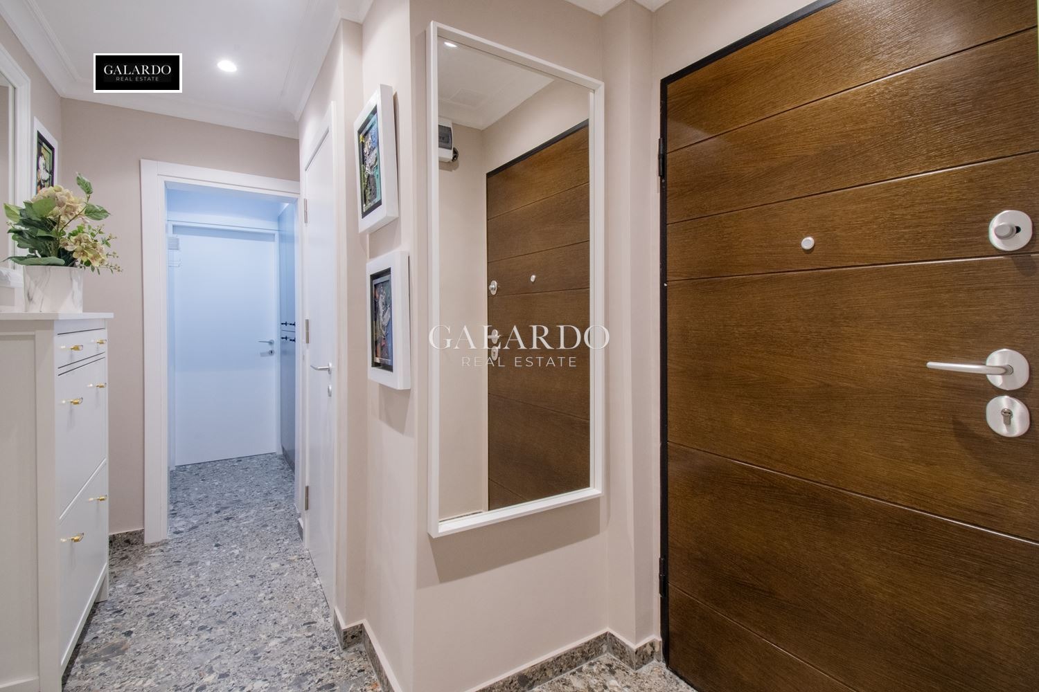 Дава под наем 3-СТАЕН, гр. София, Център, снимка 9 - Апартаменти - 56313395