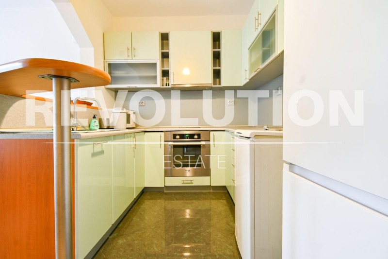 Дава под наем 3-СТАЕН, гр. София, Център, снимка 3 - Апартаменти - 52075690