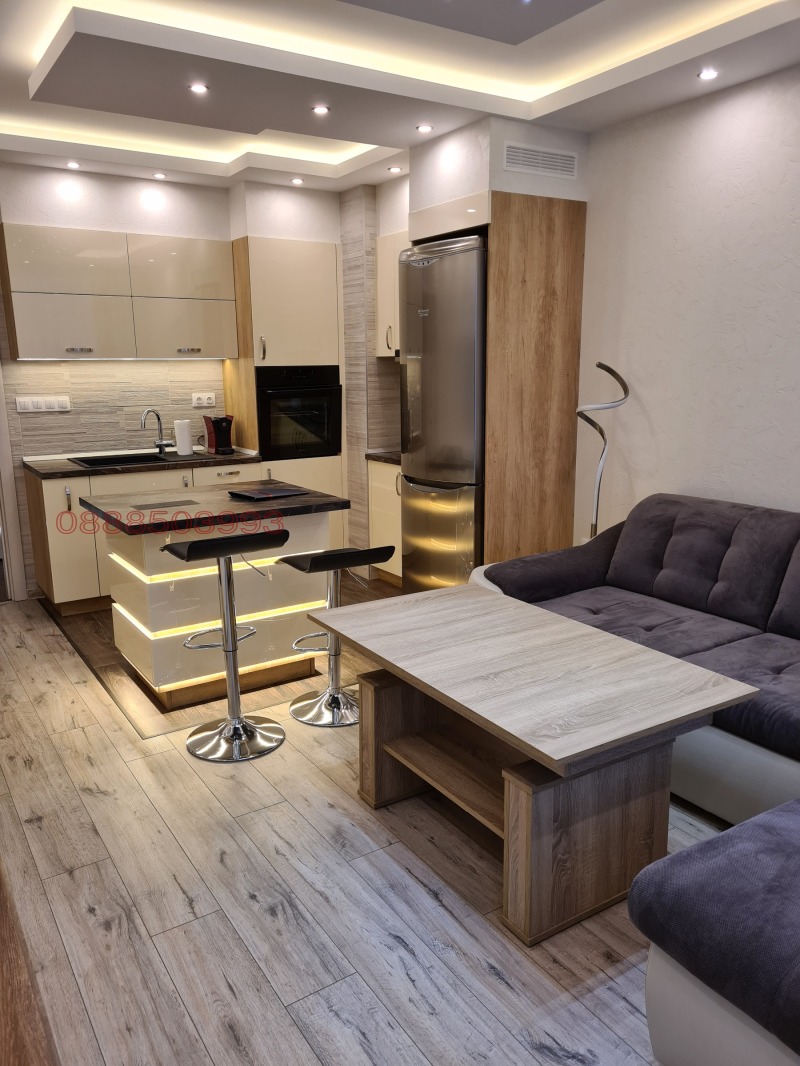 Дава под наем 3-СТАЕН, гр. София, Младост 1