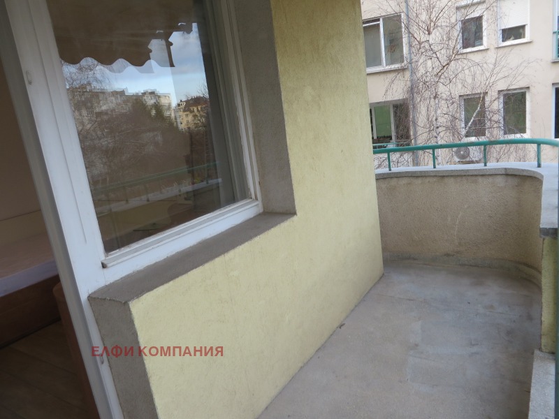 Дава под наем 2-СТАЕН, гр. София, Гоце Делчев, снимка 11 - Апартаменти - 53147237