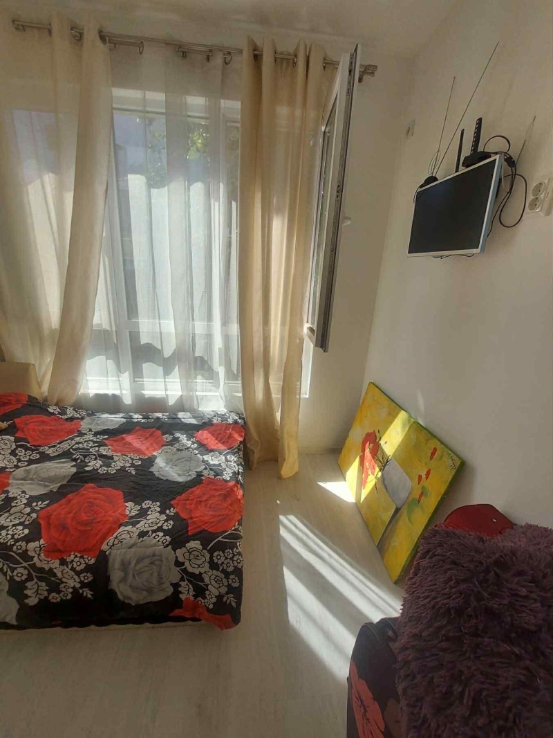 Дава под наем 3-СТАЕН, гр. София, Център, снимка 6 - Апартаменти - 52659225