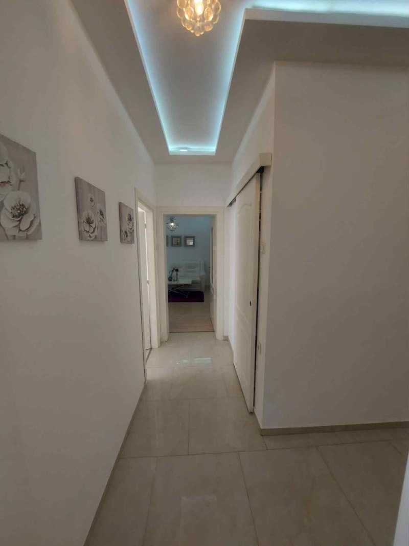 Дава под наем 3-СТАЕН, гр. София, Център, снимка 13 - Апартаменти - 52659225