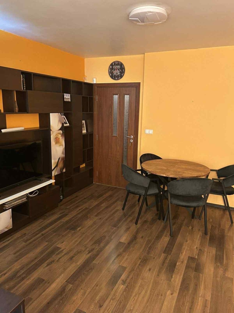 Издаје се  1 спаваћа соба Софија , Бакстон , 52 м2 | 58889652 - слика [3]