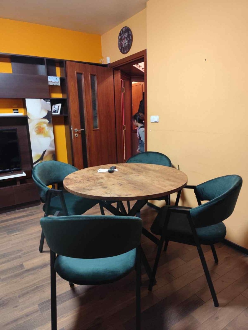 Издаје се  1 спаваћа соба Софија , Бакстон , 52 м2 | 58889652 - слика [2]